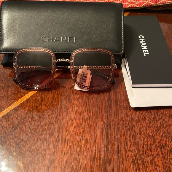 LAST ONE, NEW, AUTHENTIC, NEVER WORN CHANEL 4244 C395/S5, Case - Picture 2 of 16